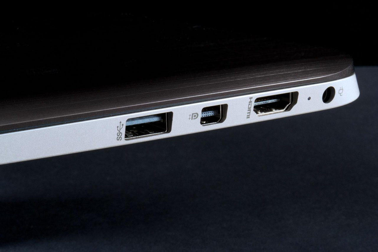 hp-spectre-13-laptop-display-ports-1500x1000-1280x853.jpg