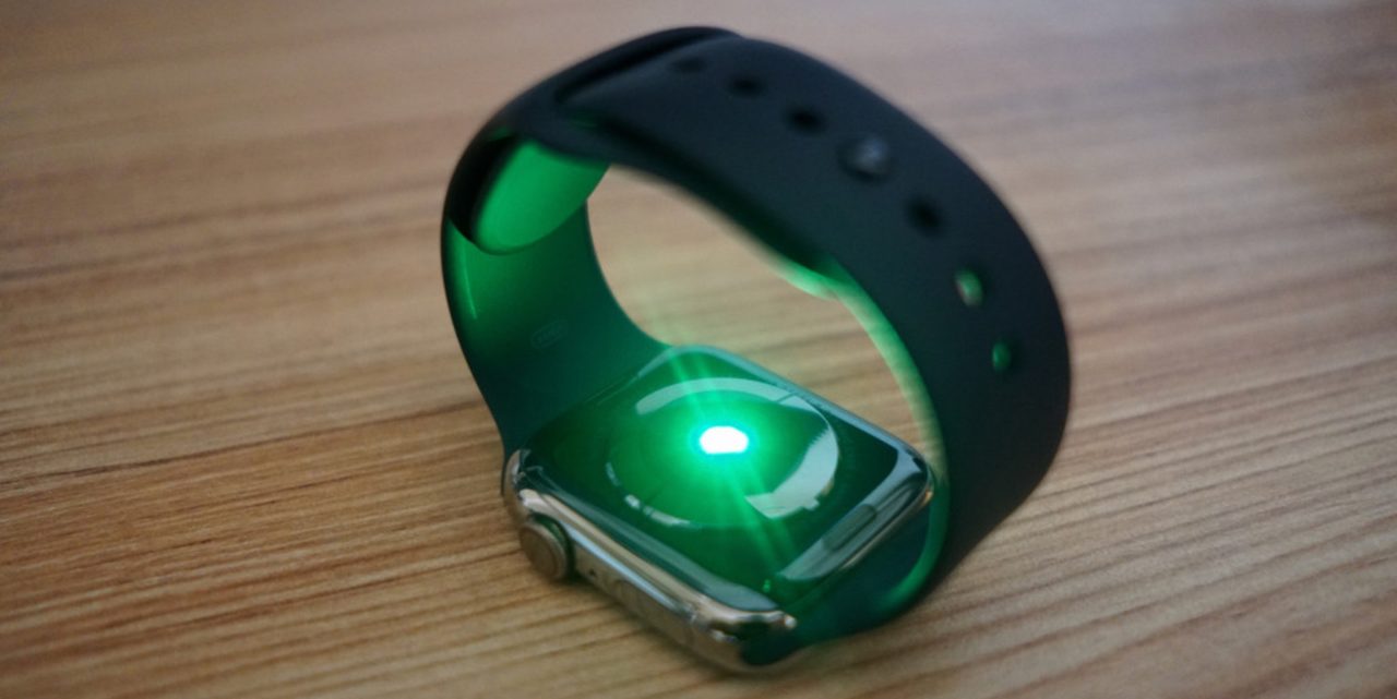 apple-watch-heart-rate-sensor-1280x641.jpg